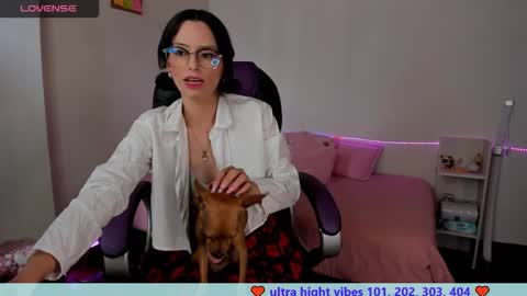 Aiko  Independent Model  online show from 12/13/24, 08:26