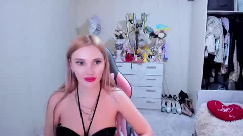 Alienanna1 online show from 01/06/25, 07:31