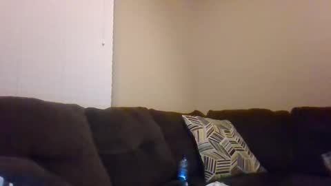 Snapshot of aliendick2274 chatting on 11/24/25, 04:34 aliendick2274 online show from 11/24/25, 04:34