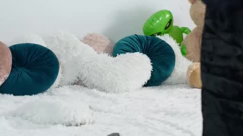 Alieness Ivy online show from 01/07/26, 04:15