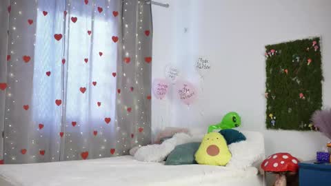 Alieness Ivy online show from 02/23/26, 06:33