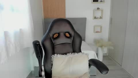 Snapshot of aliessiarose1 chatting on 09/09/25, 10:59 Ali online show from 09/09/25, 10:59