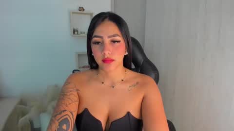 Snapshot of aliessiarose1 chatting on 11/20/25, 11:10 Ali online show from 11/20/25, 11:10