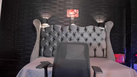 Alice online show from 10/03/25, 01:46