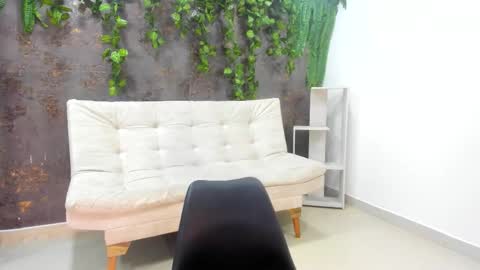 Alice online show from 11/19/25, 08:20