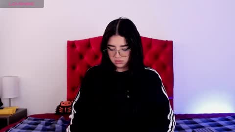 aliice_walker_ online show from 12/14/24, 03:25