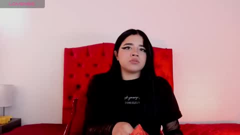 aliice_walker_ online show from 12/16/24, 05:54