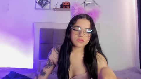 aliice_walker_ online show from 01/14/25, 03:36