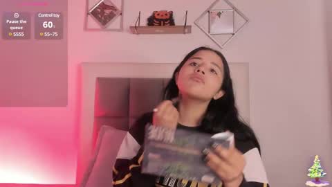 aliice_walker_ online show from 01/16/25, 12:31