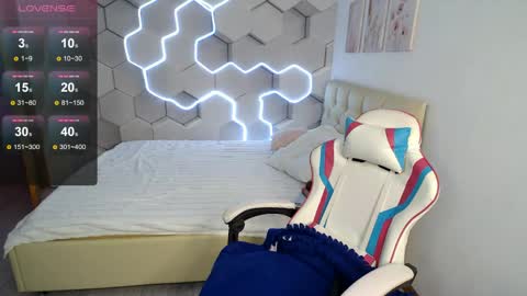 Snapshot of aliicemeow chatting on 05/08/26, 09:47 aliicemeow online show from 05/08/26, 09:47