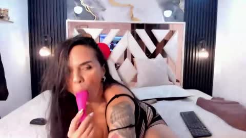 Ali Johansonn online show from 04/21/26, 12:12