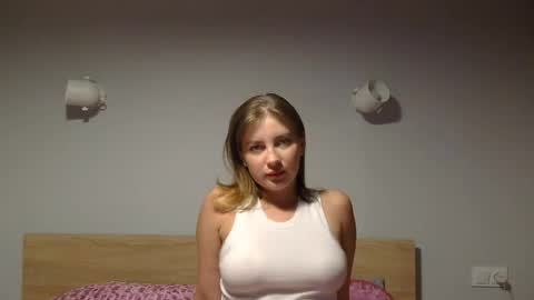 Snapshot of alina_007_007 chatting on 06/22/26, 06:38 alina_007_007 online show from 06/22/26, 06:38