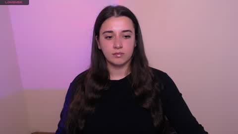 Snapshot of alinaasti_ chatting on 06/12/26, 07:40 Alina online show from 06/12/26, 07:40