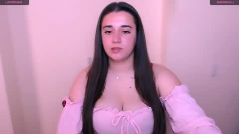 Snapshot of alinaasti_ chatting on 06/26/26, 07:13 Alina online show from 06/26/26, 07:13
