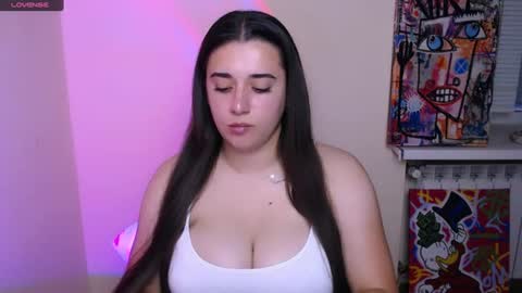 Snapshot of alinaasti_ chatting on 07/02/26, 06:52 Alina online show from 07/02/26, 06:52