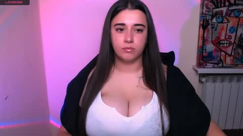 Snapshot of alinaasti_ chatting on 07/23/26, 06:55 Alina online show from 07/23/26, 06:55