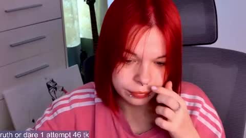 Snapshot of alinabae chatting on 06/30/26, 08:15 Alina and Ben online show from 06/30/26, 08:15