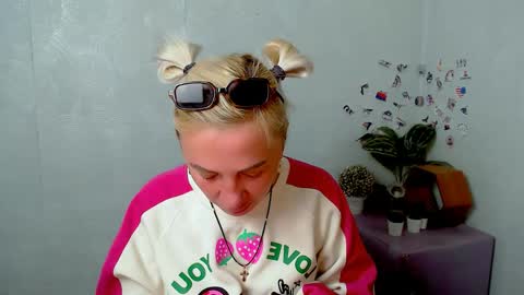 Alina online show from 05/02/26, 04:28