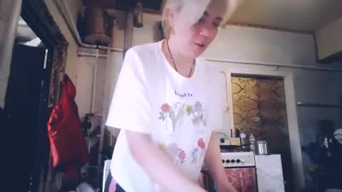 Alina online show from 05/04/26, 05:14