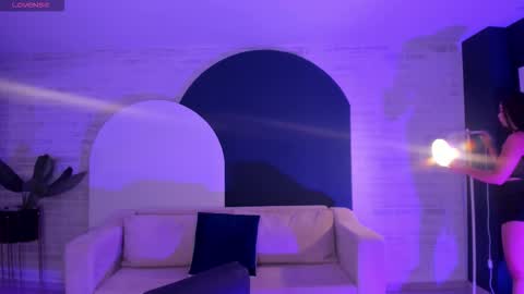 alinakravitz_ online show from 02/12/26, 11:38