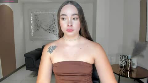 alinakravitz_ online show from 04/03/26, 06:06