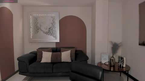 alinakravitz_ online show from 04/07/26, 06:08