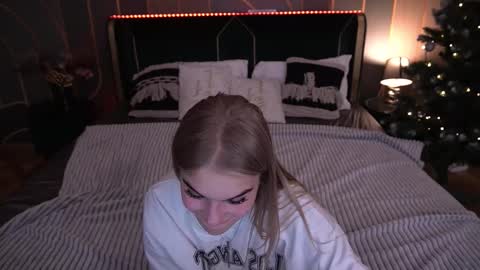 Snapshot of alinalemon chatting on 01/12/26, 03:01 Alina online show from 01/12/26, 03:01