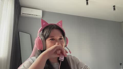 Alina online show from 04/16/26, 01:45