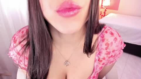 alinaowens online show from 06/18/26, 02:32