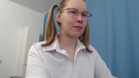 alinasei online show from 01/10/26, 07:15