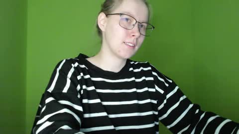 alinasei online show from 04/10/26, 02:11