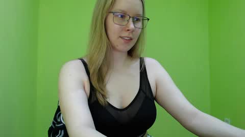 alinasei online show from 04/12/26, 12:43