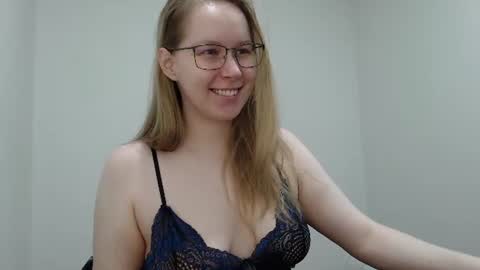 Snapshot of alinasei chatting on 07/07/26, 06:27 alinasei online show from 07/07/26, 06:27