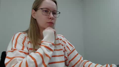 Snapshot of alinasei chatting on 07/09/26, 06:17 alinasei online show from 07/09/26, 06:17