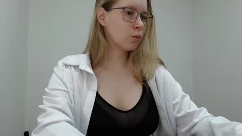 Snapshot of alinasei chatting on 07/12/26, 02:41 alinasei online show from 07/12/26, 02:41