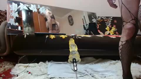 Snapshot of alinasissyxx chatting on 01/05/25, 06:35 AlinasissyXX online show from 01/05/25, 06:35