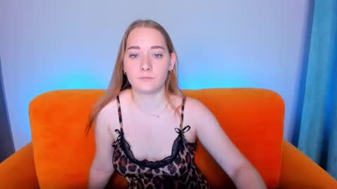 Snapshot of alinawise chatting on 12/20/24, 01:03 alinawise online show from 12/20/24, 01:03