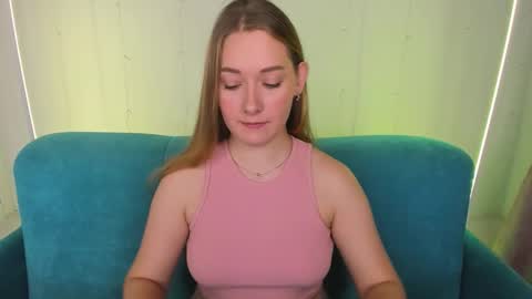 Snapshot of alinawise chatting on 10/23/25, 02:00 alinawise online show from 10/23/25, 02:00