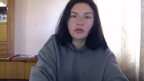 AlinaxJames online show from 04/27/26, 07:39