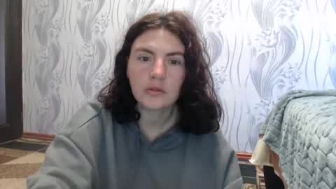 AlinaxJames online show from 06/01/26, 08:49