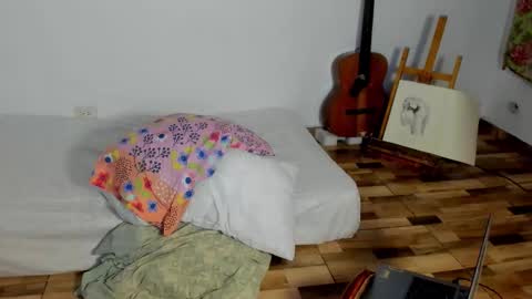 AliotTwink online show from 12/03/25, 01:24