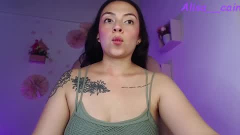 Snapshot of alisa__cain chatting on 05/23/26, 08:40 Alejandra online show from 05/23/26, 08:40