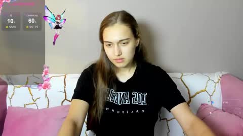 Snapshot of alisa__kelly chatting on 09/16/25, 01:17 alisa__kelly online show from 09/16/25, 01:17