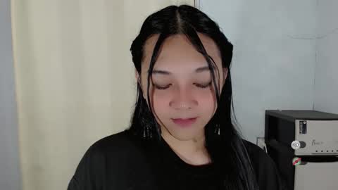 Shanti xhey online show from 12/13/25, 07:53