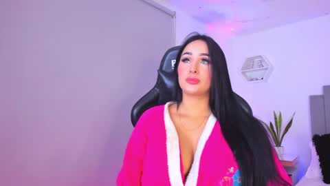 Snapshot of alisa_walton chatting on 01/26/25, 02:56 ALIS online show from 01/26/25, 02:56