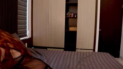 Snapshot of alisaa_01 chatting on 09/30/25, 02:05 Alice                                   Fansly Alisa01 online show from 09/30/25, 02:05