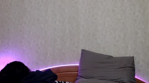 alisaadoll online show from 11/28/25, 12:08