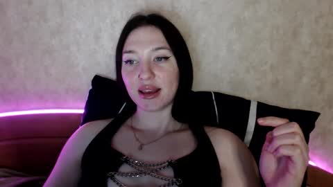 alisaadoll online show from 12/18/25, 01:50