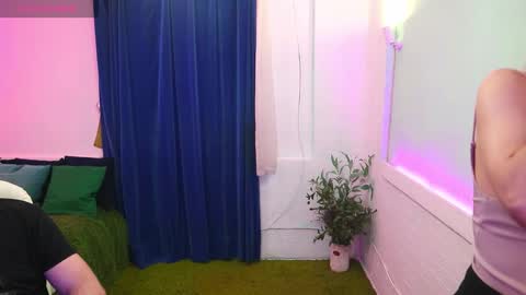 Alisa Aleks online show from 11/21/25, 03:33