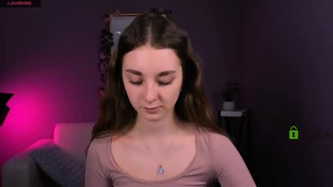 Alisa online show from 12/17/25, 08:15